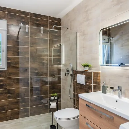 Vima Adriatic * Otok Vis